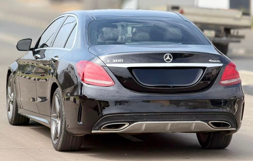 
								2015 MERCEDES BENZ C300 full									