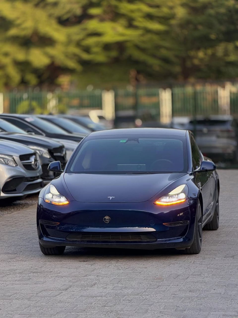 
								TESLA MODEL 3 2023 MODEL full									