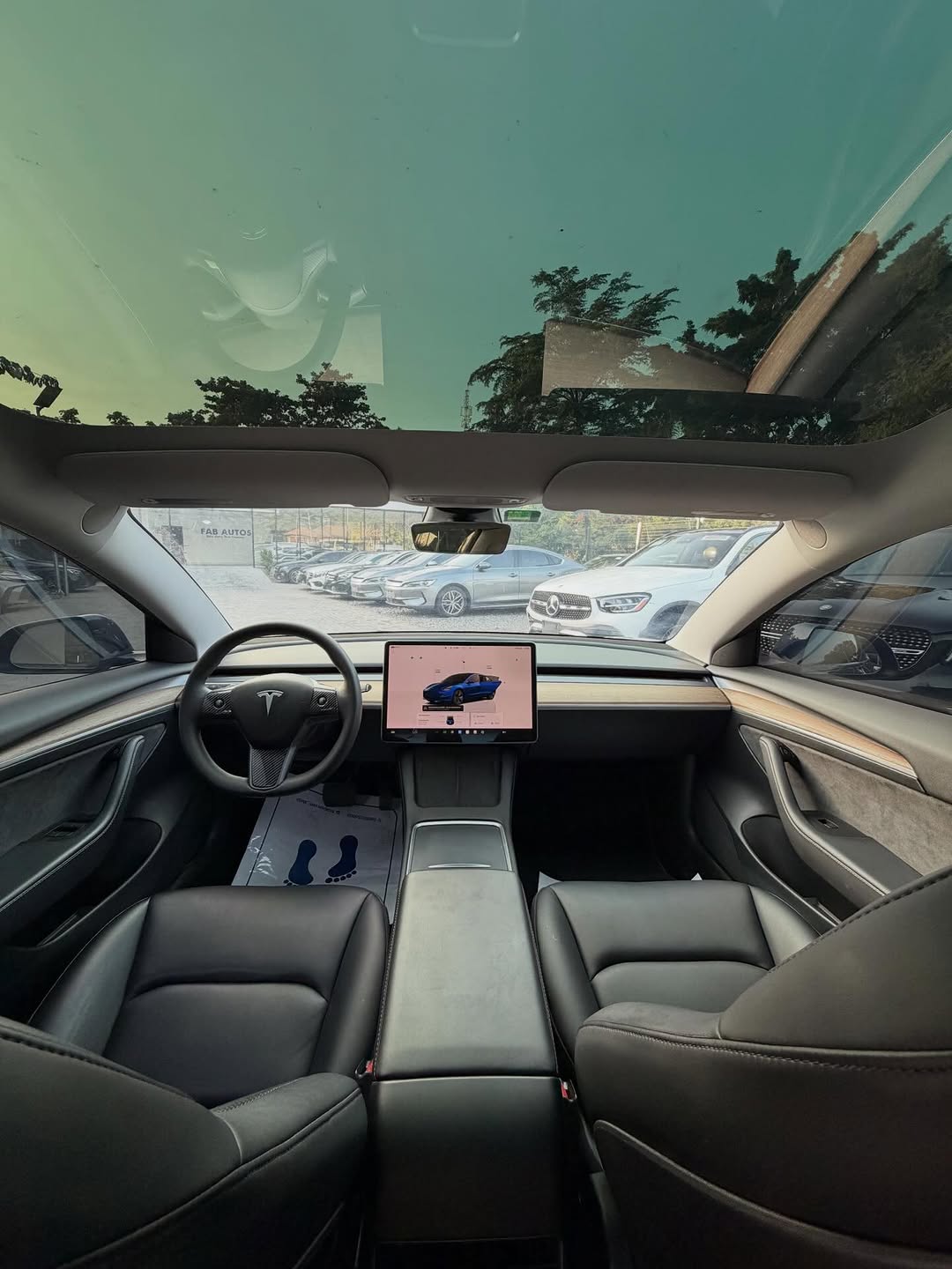 
								TESLA MODEL 3 2023 MODEL full									