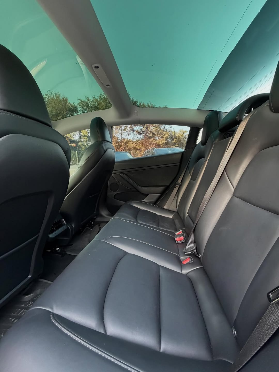 
								TESLA MODEL 3 2023 MODEL full									