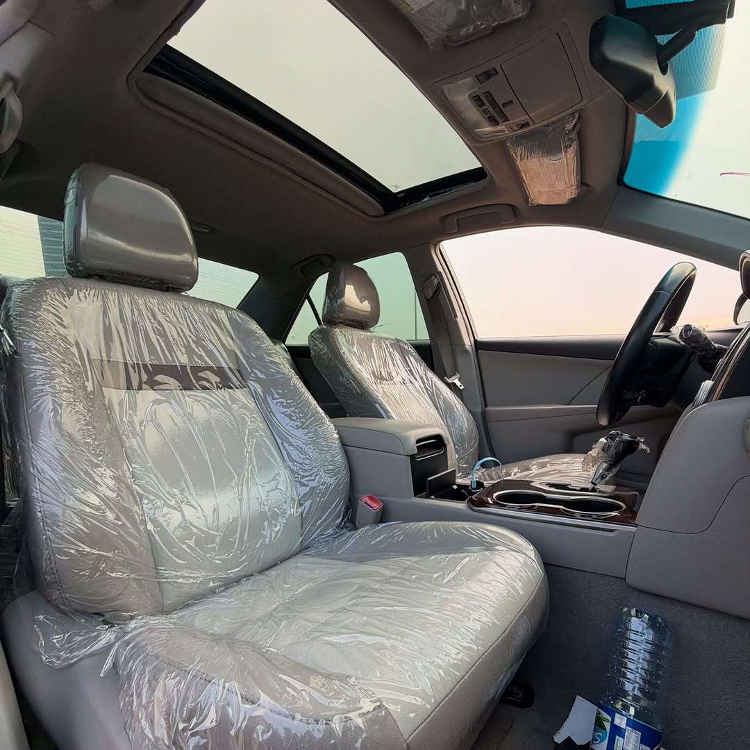 
								TOYOTA CAMRY XLE V4 2013 full									