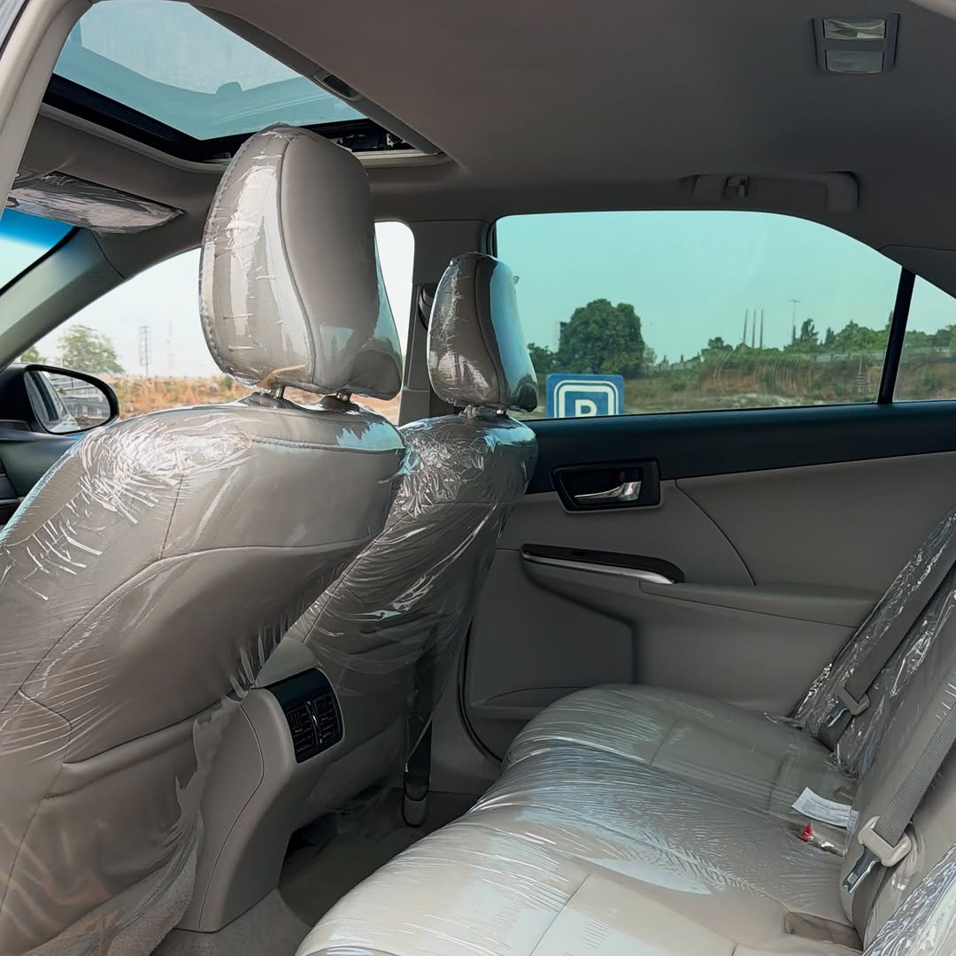 
								TOYOTA CAMRY XLE V4 2013 full									