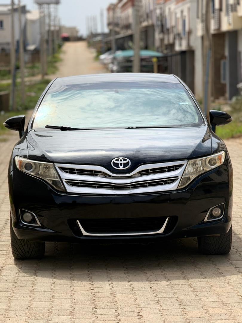 
								TOYOTA VENZA full									