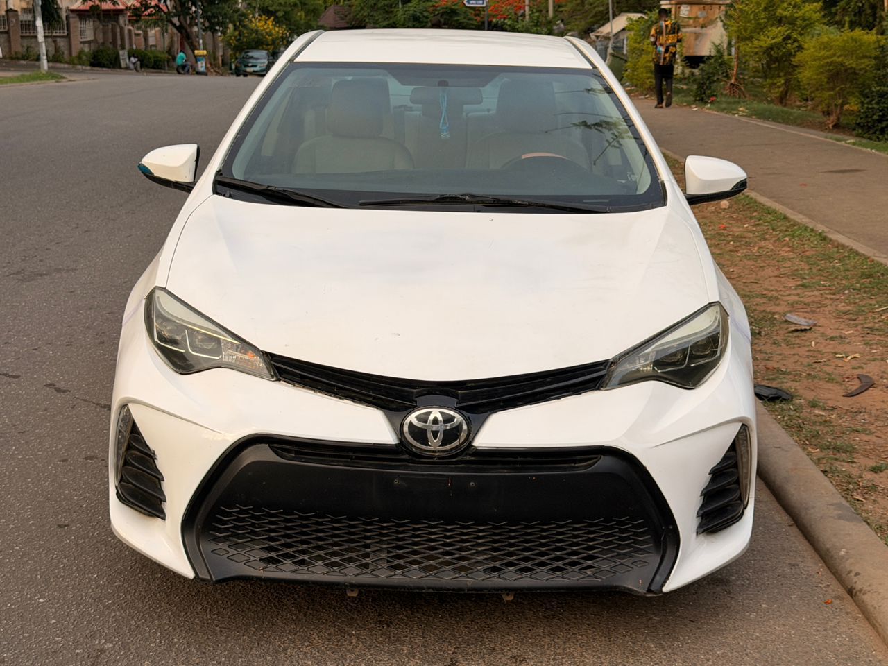 
								Toyota Corolla 2014 full									