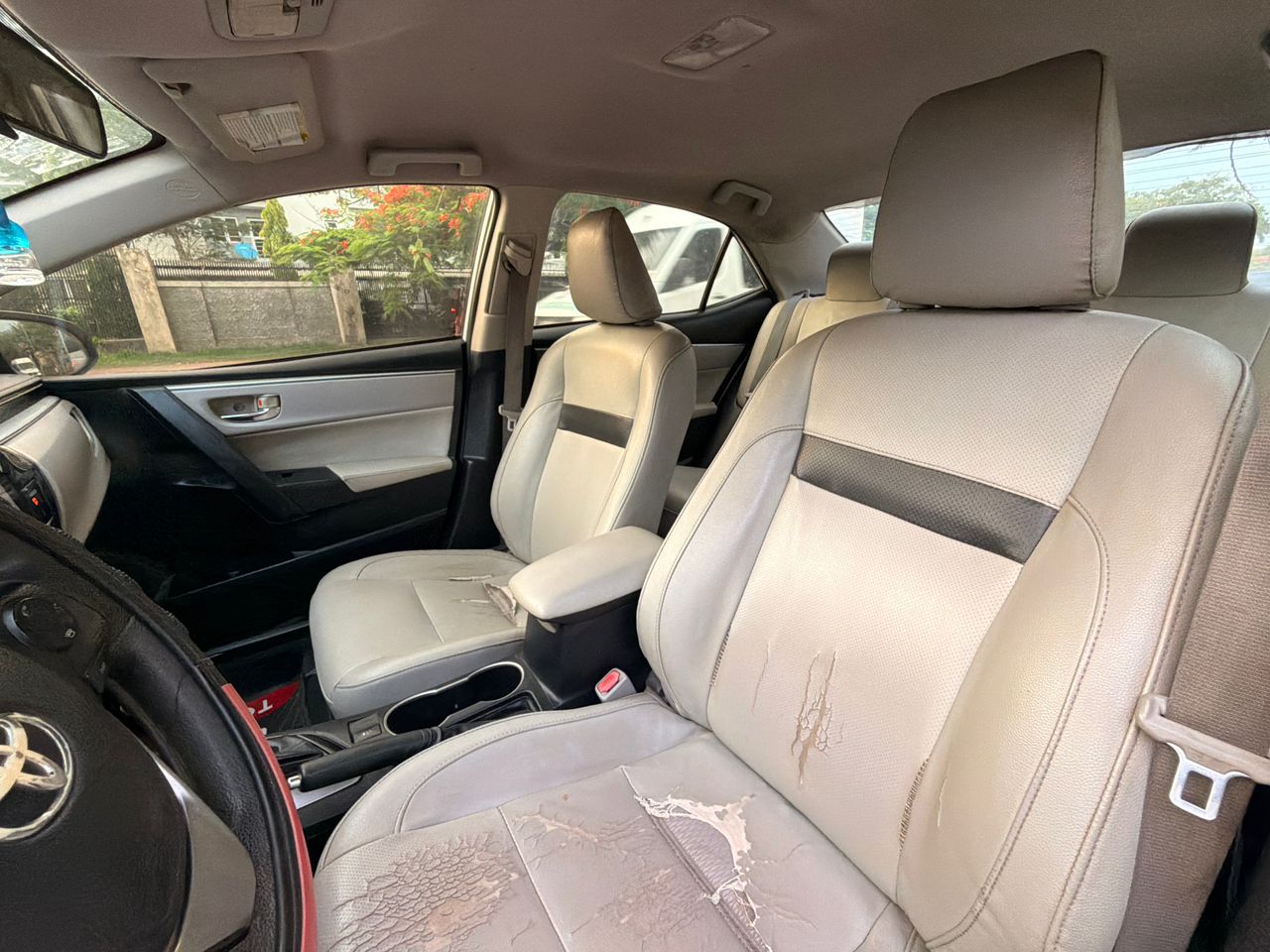 
								Toyota Corolla 2014 full									