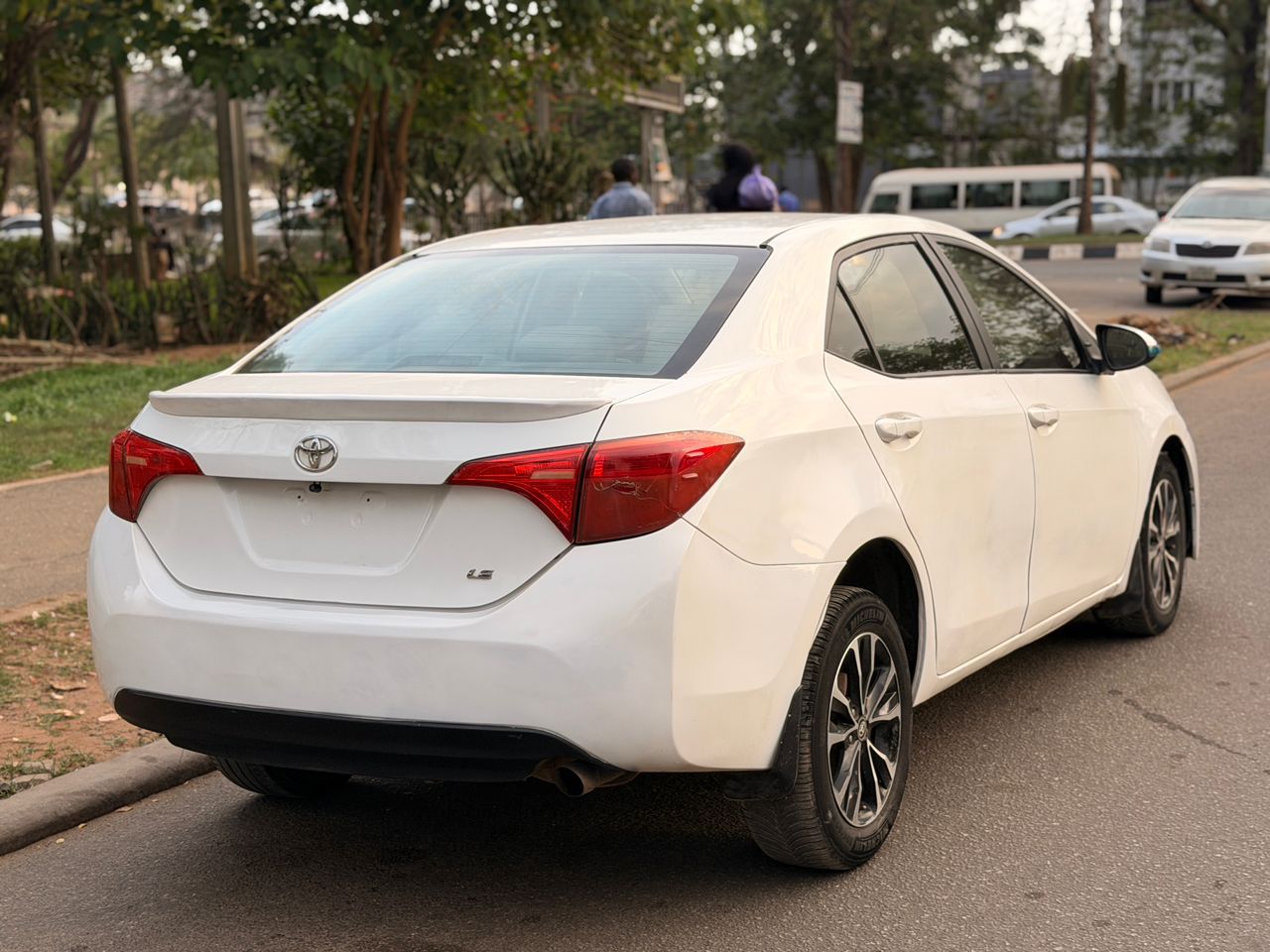 
								Toyota Corolla 2014 full									