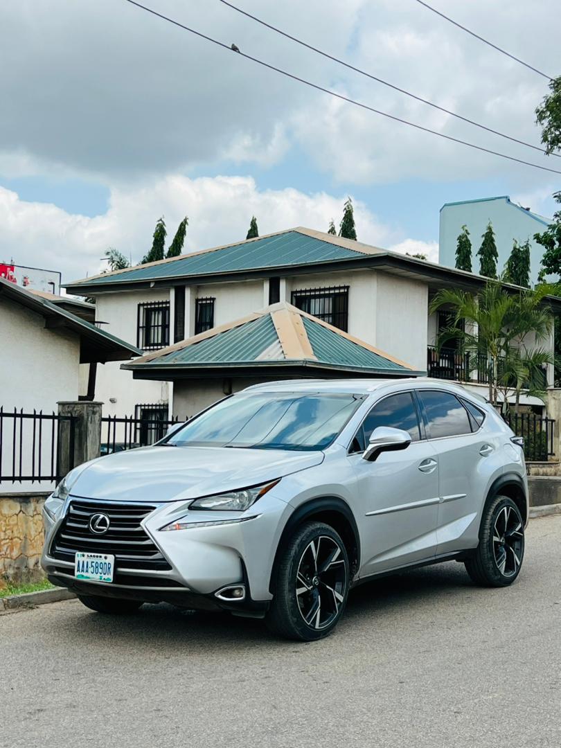 
								Lexus NX200T 2016 full									