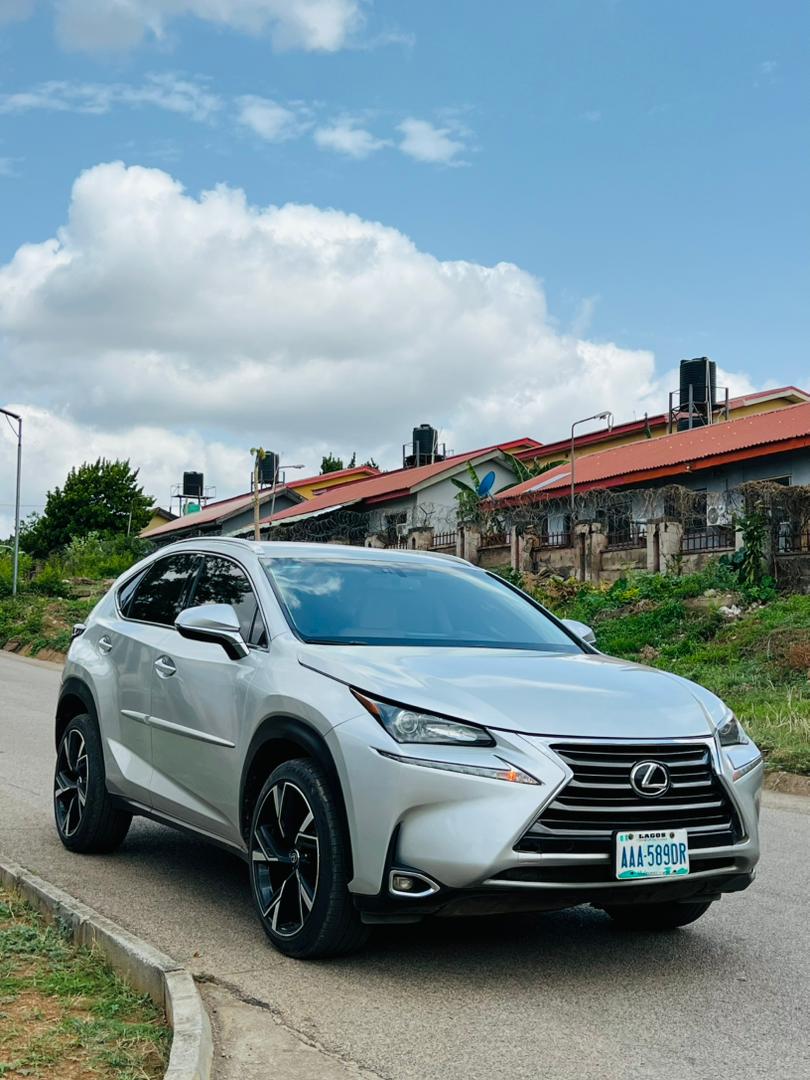 
								Lexus NX200T 2016 full									