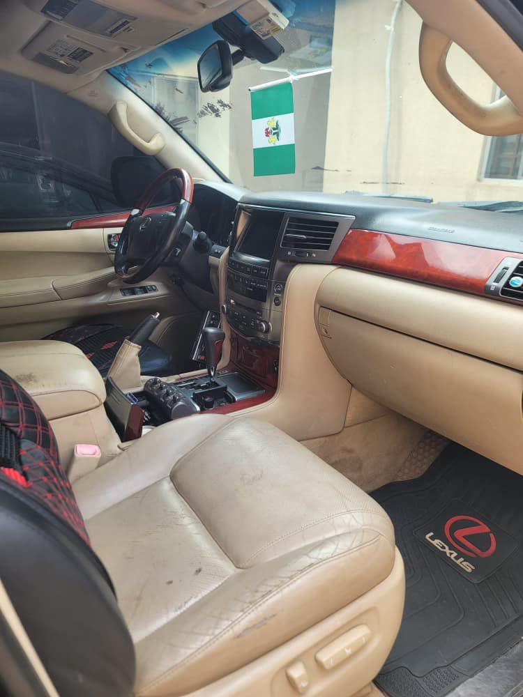 
								2014 Lx570 full									