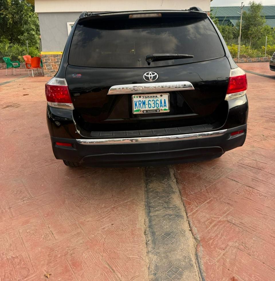 
								Belgium escape Toyota highlander 2011 full									
