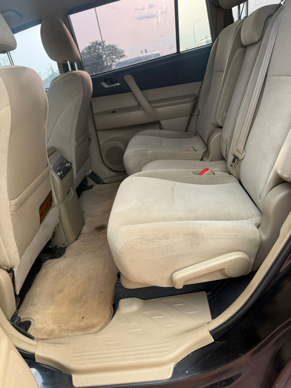 
								Belgium escape Toyota highlander 2011 full									