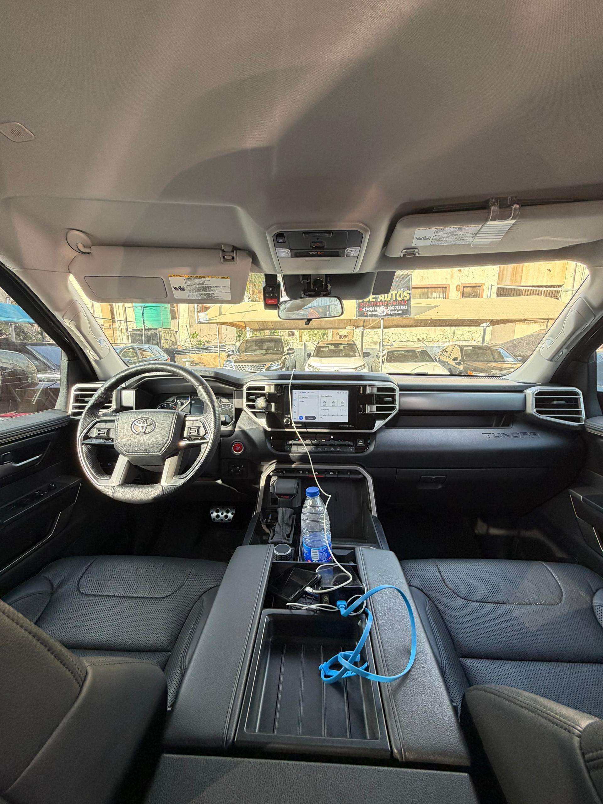 
								FOREIGN USED 2023 TOYOTA TUNDRA full									