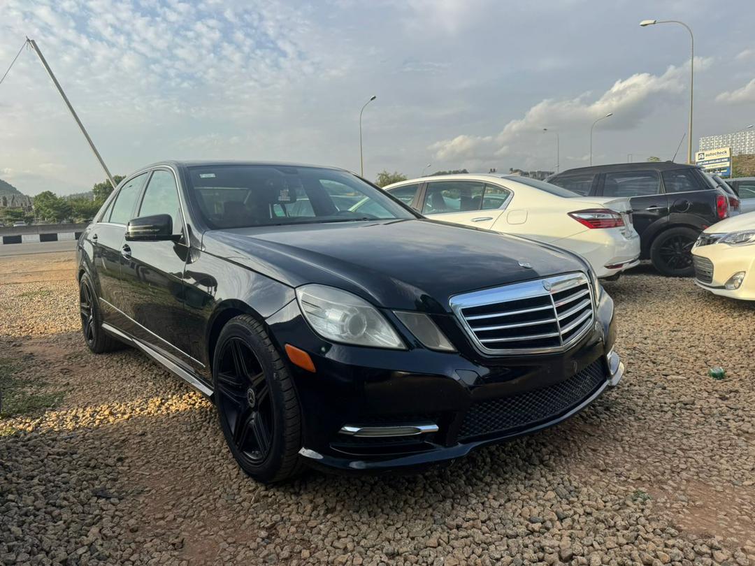 
								Mercedes Benz E350 (2011 model) full									