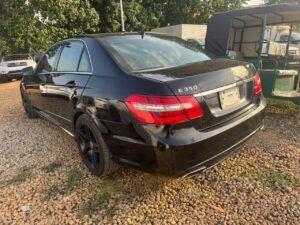 Mercedes Benz E350 (2011 model)