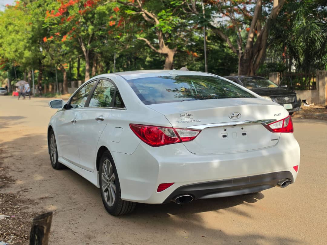 
								Foreign used 2014 Hyundai Sonata full									