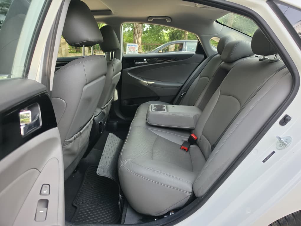 
								Foreign used 2014 Hyundai Sonata full									