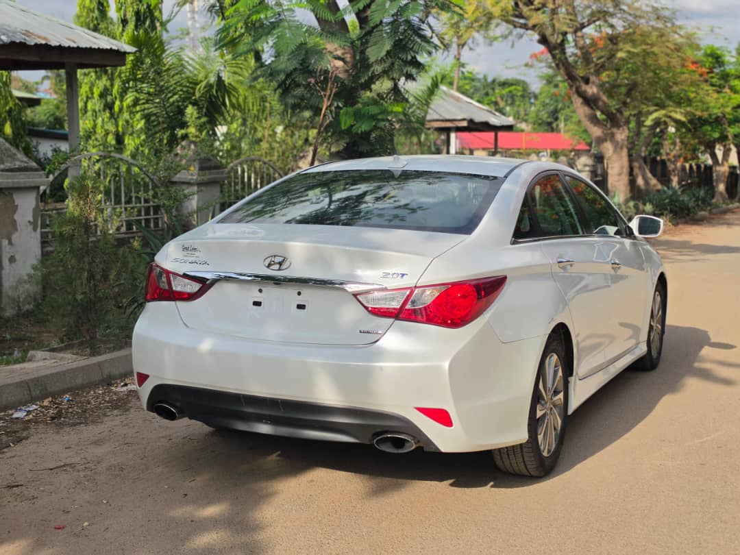 
								Foreign used 2014 Hyundai Sonata full									