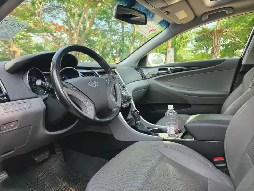 
								Foreign used 2014 Hyundai Sonata full									