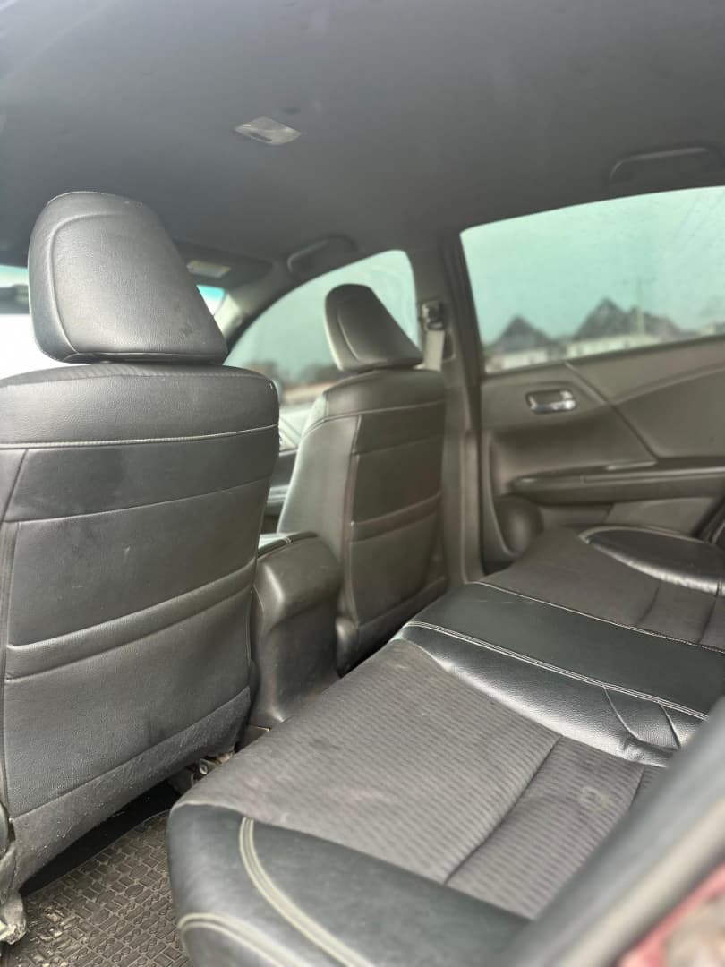 
								Good Deal‼️‼️‼️ Carefully Used (Unregistered) 2017 on belt Honda Accord (Sport) car is in pristine condition (Nothing To Fix) with original duty going for just 13.5m with our sambo Lugbe Abuja📍 ZERO CHAIN DEAL full									