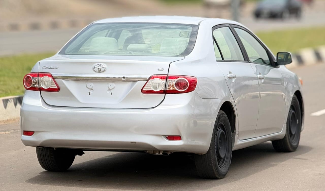 
								FOREIGN USED 2012 TOYOTA COROLLA LE NOTHING TO FIX WITH ORIGINAL CUSTOM DUTY FULLY PAID GOING FOR 11.5M ABUJA DEAL full									