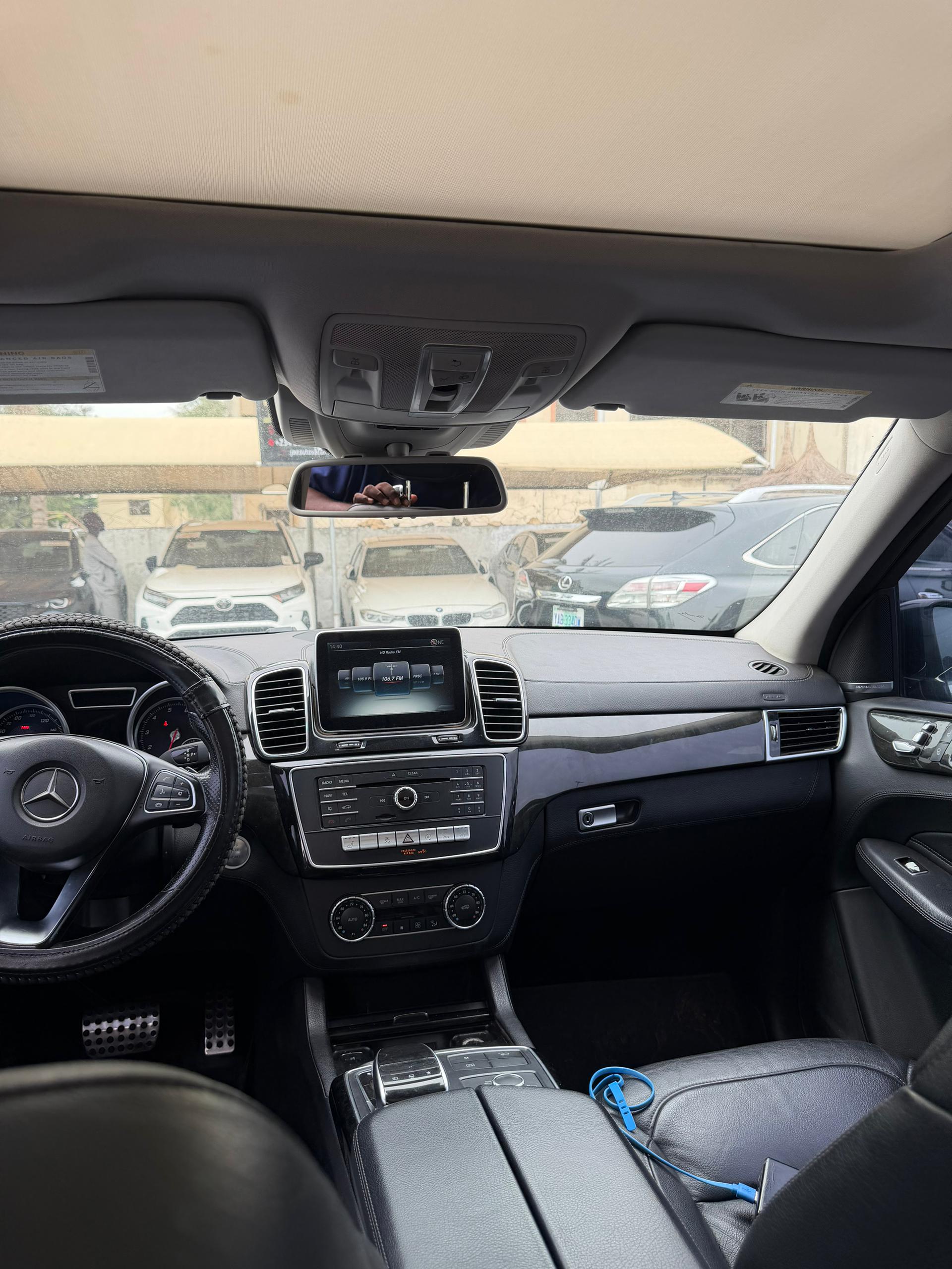 
								SUPER DISTRESS SLIGHTLY USED MERCEDES-BENZ GLE 400 2016 Model — everything working perfectly well. Buy and drive, nothing to fix.  💰25M 📍Abuja full									