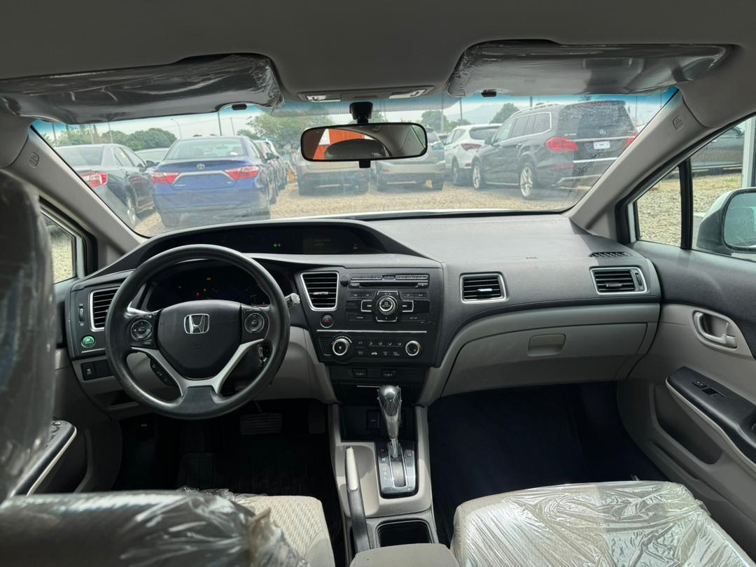
								DIRECT BELGIUM 🇧🇪 SNOW WHITE  ❄️ 2015/2016 HONDA CIVIC 〽️ CAR IS VERY CLEAN WITH NO ACCIDENT HISTORY AND COMES WITH GENUINE 2026 CUSTOMS DUTY 📑 _Price💰13.000.000 Million Only_ full									