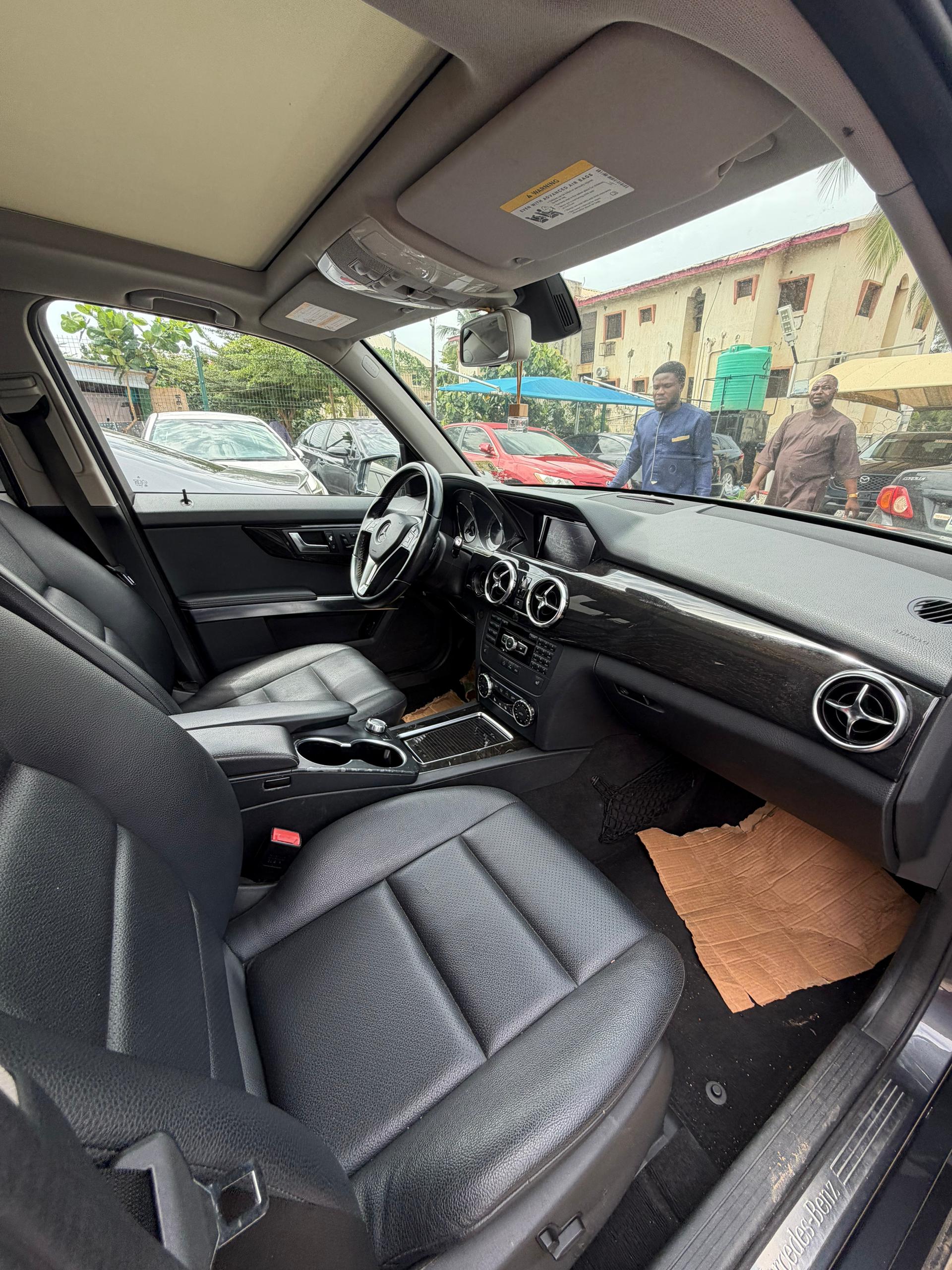 
								EXTREMELY CLEAN 2013 MERCEDES-BENZ GLK Everything working perfectly well. Buy and drive, nothing to fix. full									