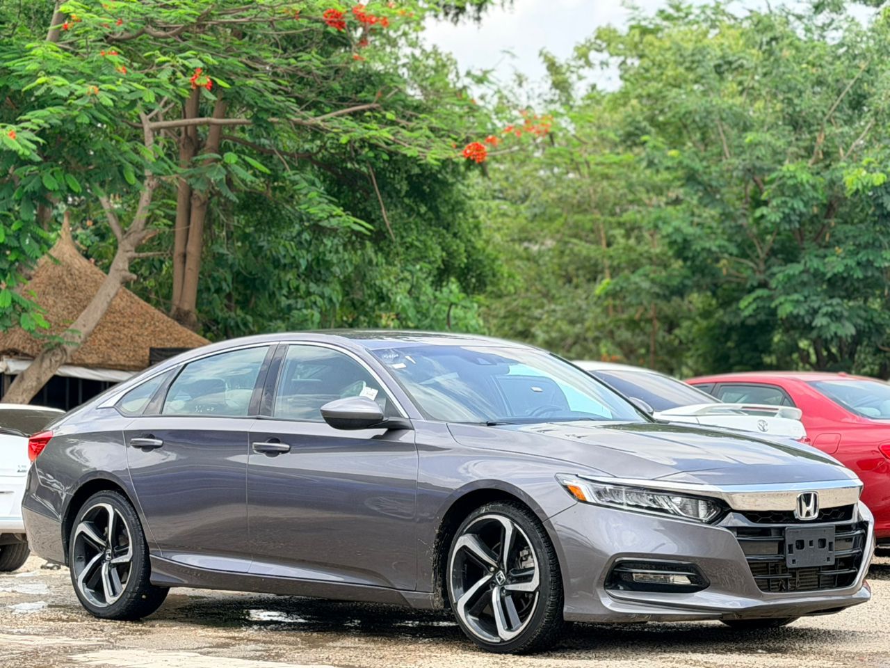 
								Sharp Distress foreign used Honda accord 2020 for 17.5m Abuja full									