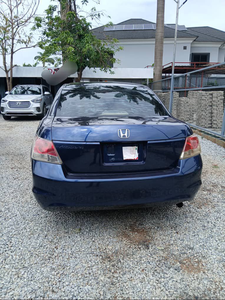 
								Extremely Clean used Honda Accord 2008 EX for just 5.8m Abuja S. Hilux full									