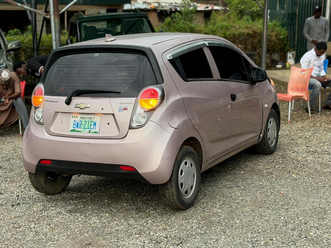
								On Distress few months used Chevrolet spark  2011 for 5.8m Abuja full									