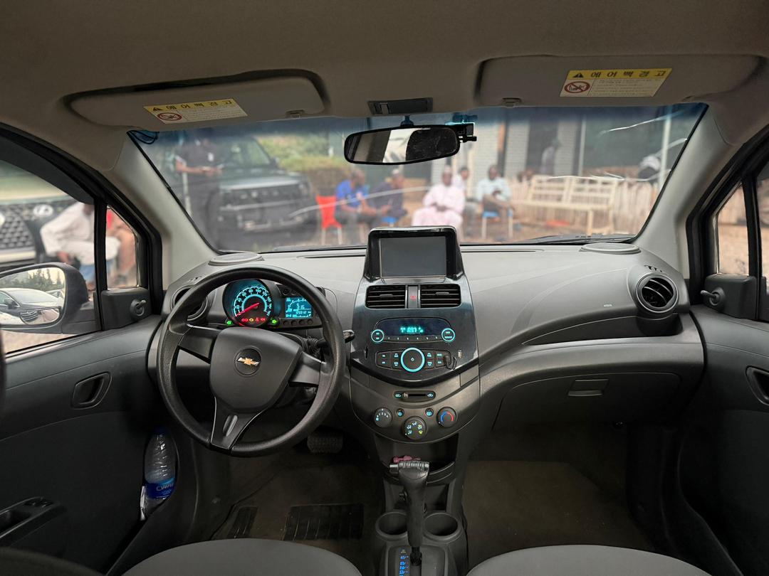 
								On Distress few months used Chevrolet spark  2011 for 5.8m Abuja full									