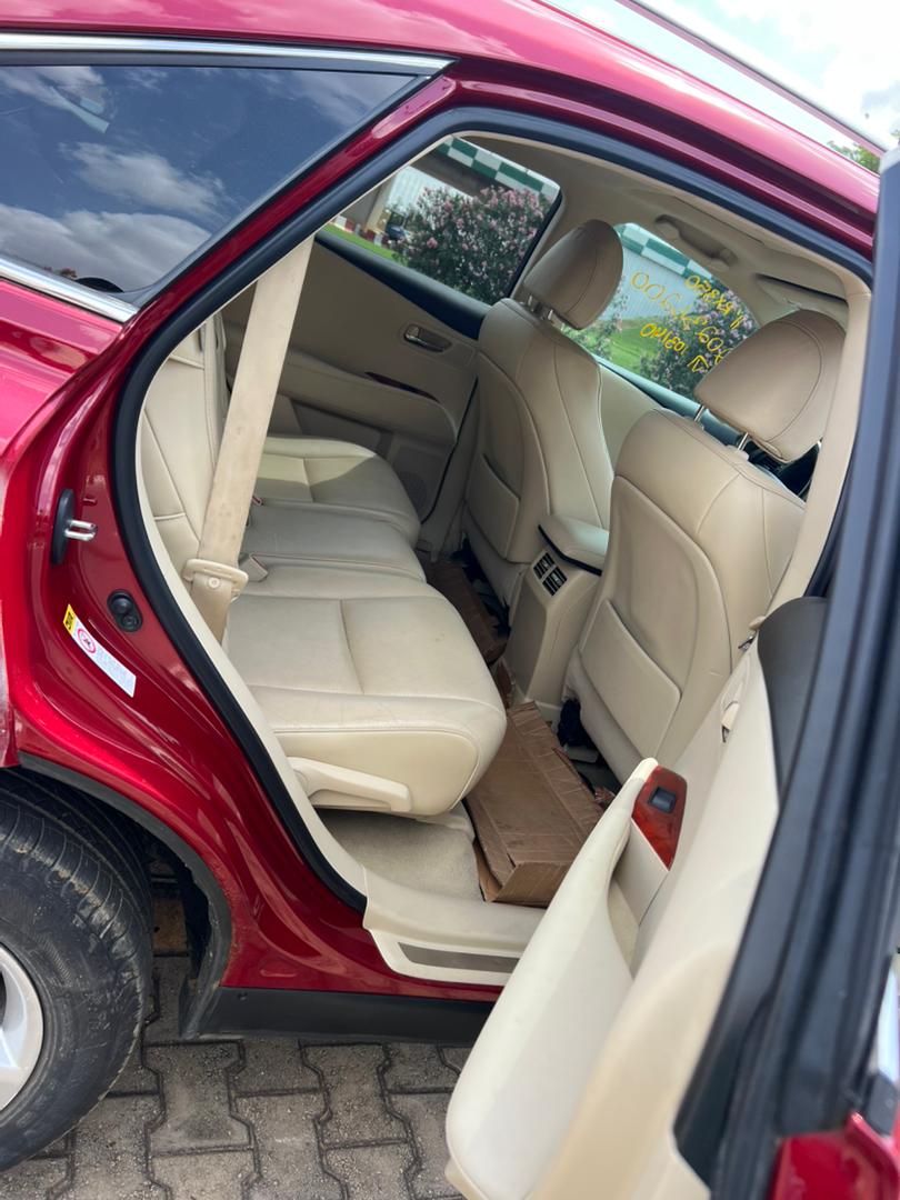 
								BELGIUM ESCAPED LEXUS RX350 2015 MODEL JUST LIKE BELGIUM 🇧🇪 UNTOUCHED ENGINE AND GEAR ⚙️ INDOMI INTACT GOING FOR 17M ABUJA DEAL full									