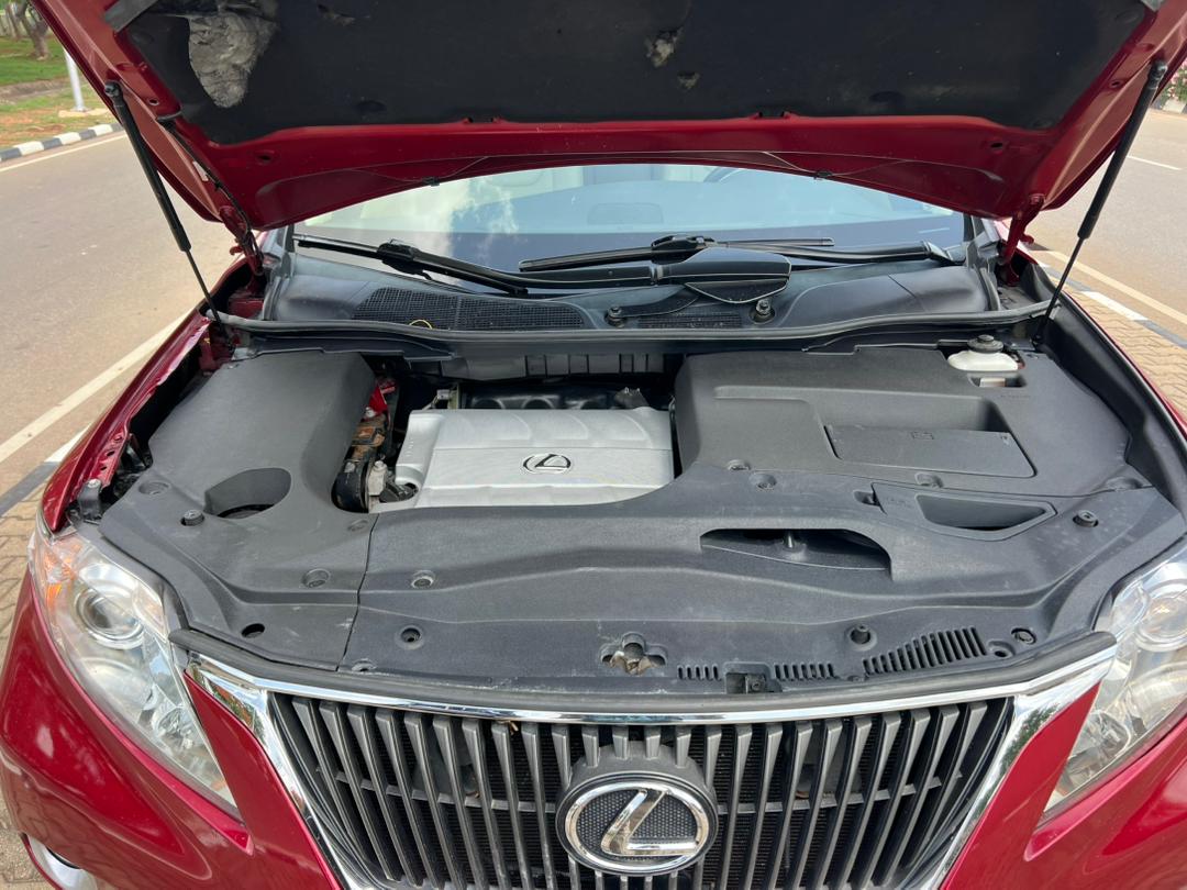 
								BELGIUM ESCAPED LEXUS RX350 2015 MODEL JUST LIKE BELGIUM 🇧🇪 UNTOUCHED ENGINE AND GEAR ⚙️ INDOMI INTACT GOING FOR 17M ABUJA DEAL full									