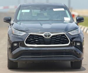 FOREIGN USED 2021 TOYOTA HIGHLANDER IN PREMIUM CONDITION, UNTOUCHED SYSTEM, ACCIDENT FREE WITH ORIGINAL CUSTOM DUTY