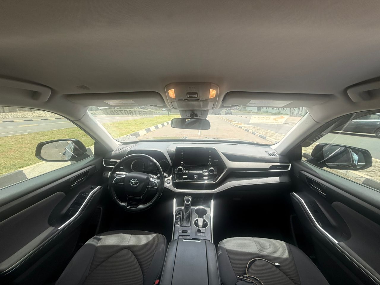 
								FOREIGN USED 2021 TOYOTA HIGHLANDER IN PREMIUM CONDITION, UNTOUCHED SYSTEM, ACCIDENT FREE WITH ORIGINAL CUSTOM DUTY full									