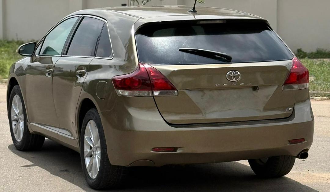 
								EXTREMELY CLEAN 2012 TOYOTA VENZA (V4) UNTAMPERED SYSTEM WITH ORIGINAL CUSTOM DUTY full									