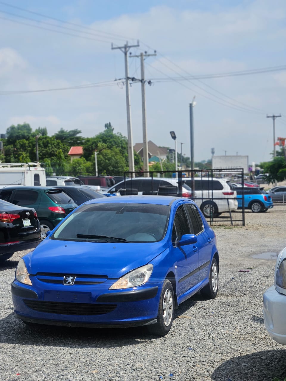 
								Peugeot 307 foreign used available for inspection and payment going for 4.5m only direct Belgium full									