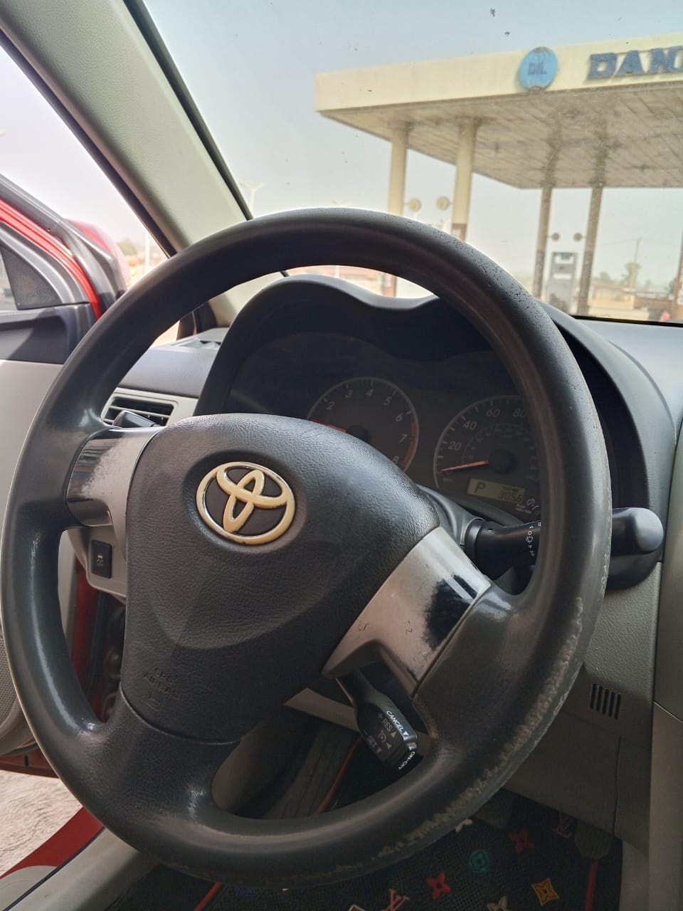 
								Distressed Toyota Corolla 2012/13 model unregistered few months used @7,950m to the owner buyer settle 200k Abuja full									