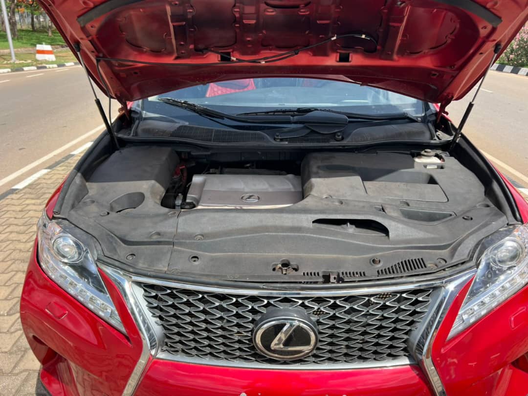
								JUST IN FOREIGN USED LEXUS RX350 2011 MODEL VERY CLEAN INTERIOR AND EXTERIOR IN MEAT CONDITION CUSTOM DUTY FULLY PAID GOING FOR 20m ABUJA DEAL full									