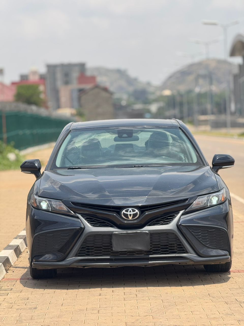 
								Extremely clean Direct Belgium Toyota camry SE 2021 model with untermperd system  27m money needed today full									