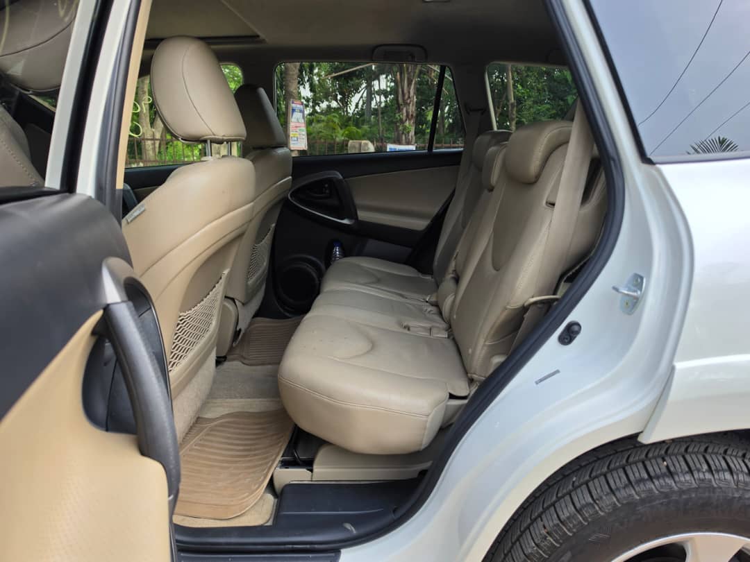 
								Just In: 2010 Toyota RAV4 limited  With face of 2012 model V6 engine  Full option Accident free  Keyless Sunroof April 2026 duty Brand new Tyres  Price 13.5m full									