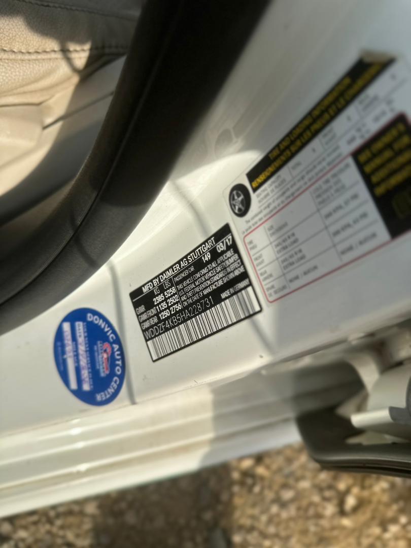 
								Giveaway Deal‼️‼️‼️ (135K Mileage) Carefully Used 2017/18 Mbenz E300 car is in pristine condition fullest option (Keyless Kick Trunk & Open Roof) with original duty going for just 22.5M LAST TO MY POCKET NON NEGOTIABLE WITH 500K SAMBO with me (Moveable) Abuja📍 ZERO CHAIN DEAL full									
