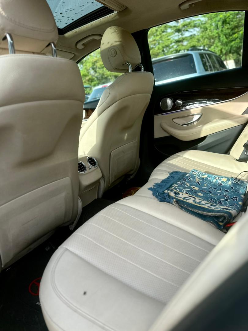 
								Giveaway Deal‼️‼️‼️ (135K Mileage) Carefully Used 2017/18 Mbenz E300 car is in pristine condition fullest option (Keyless Kick Trunk & Open Roof) with original duty going for just 22.5M LAST TO MY POCKET NON NEGOTIABLE WITH 500K SAMBO with me (Moveable) Abuja📍 ZERO CHAIN DEAL full									