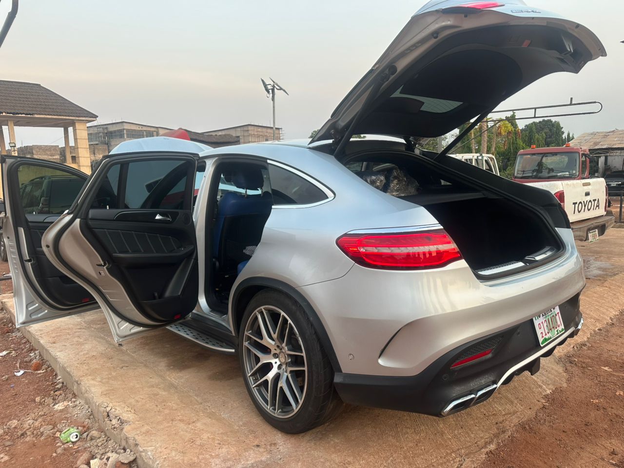 
								Quick Sale Direct Belgium 2016 GLE 63s Bi-tubor V8 keyless double pano with Original Duty✅ Going For 🏷️65M Net 📍Abuja Deal📍 full									