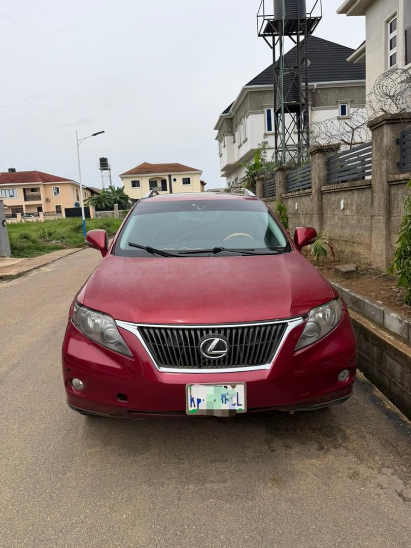 
								Well maintained 2010 Lexus Rx350 With untouched engine and gear, Ac is freezing, fullest option with mouse control . Price: #12.5m Net . Direct owners deal  ABUJA ✅️ 💯 full									