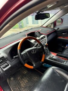Well maintained 2010 Lexus Rx350 With untouched engine and gear, Ac is freezing, fullest option with mouse control . Price: #12.5m Net . Direct owners deal  ABUJA ✅️ 💯