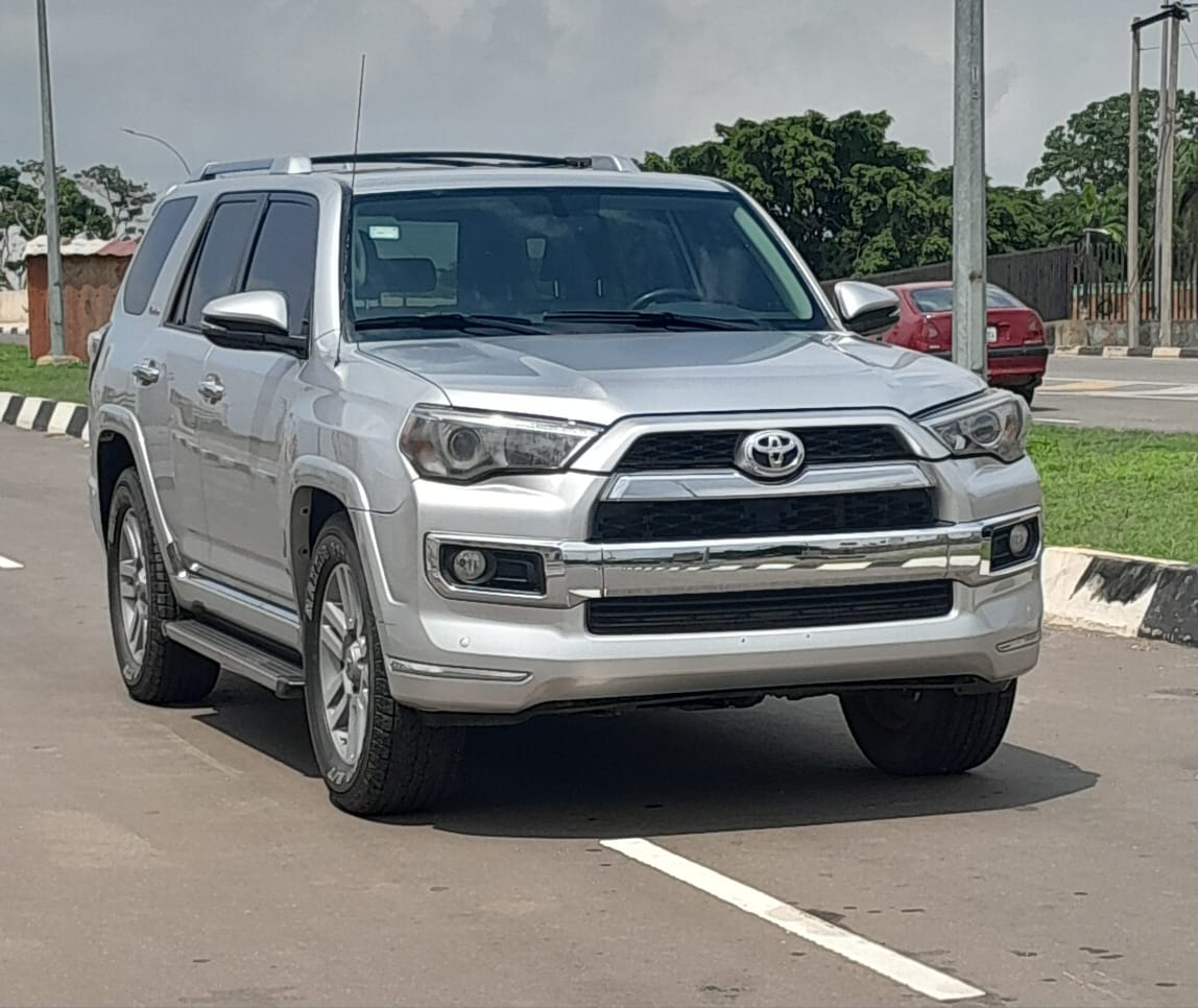 
								FOREIGN STANDARD BOUGHT BRAND NEW 2010 TOYOTA 4RUNNER WITH ORIGINAL CUSTOM DUTY FULLY PAID GOING FOR 20.5M ABUJA DEAL. full									