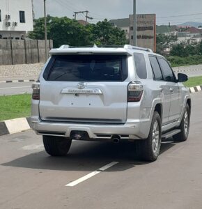 FOREIGN STANDARD BOUGHT BRAND NEW 2010 TOYOTA 4RUNNER WITH ORIGINAL CUSTOM DUTY FULLY PAID GOING FOR 20.5M ABUJA DEAL.