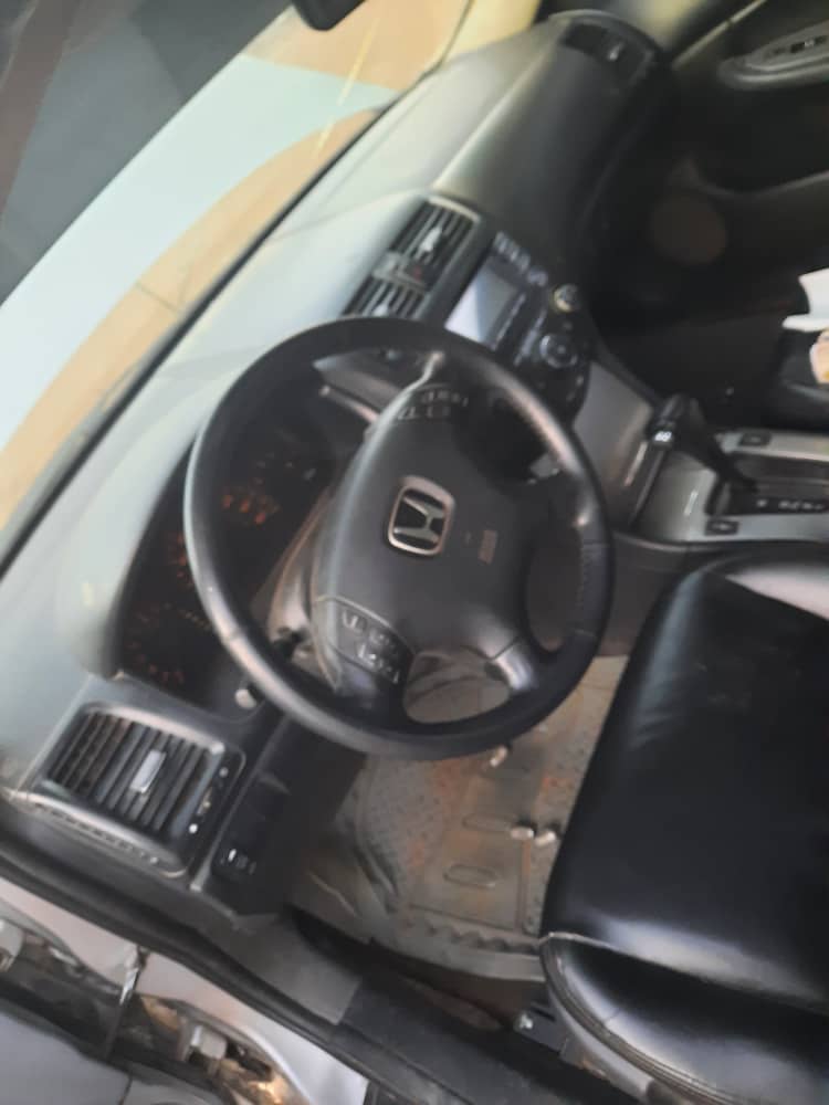
								Distress distress distress Honda EOD going for 1.9m to the owner buyer settle 100k location kubwa hurry up before u hear sold full									