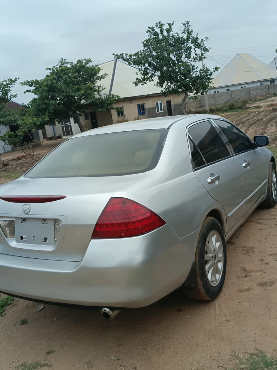 
								Distress Sales Sharp Honda DC 07 Silent and Untampered Engine  Gear Selection 100% Clean Body ( Interior and exterior) AC needs Attention   Location: Abuja. Price reduce to 2.950m  Extremely Clean Honda Accord DC 2007 Model with engine and gearbox untampered Ac need attention, going for 2.8M Location Abuja Call or dm for inspection and payment. full									